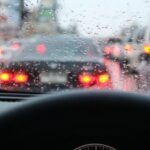 7 Tips Aman Berkendara di Musim Hujan